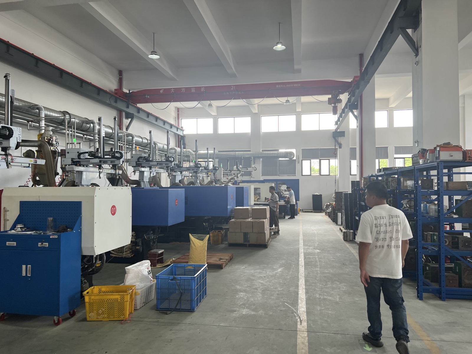 Site visit at a plastic-parts manufacturer