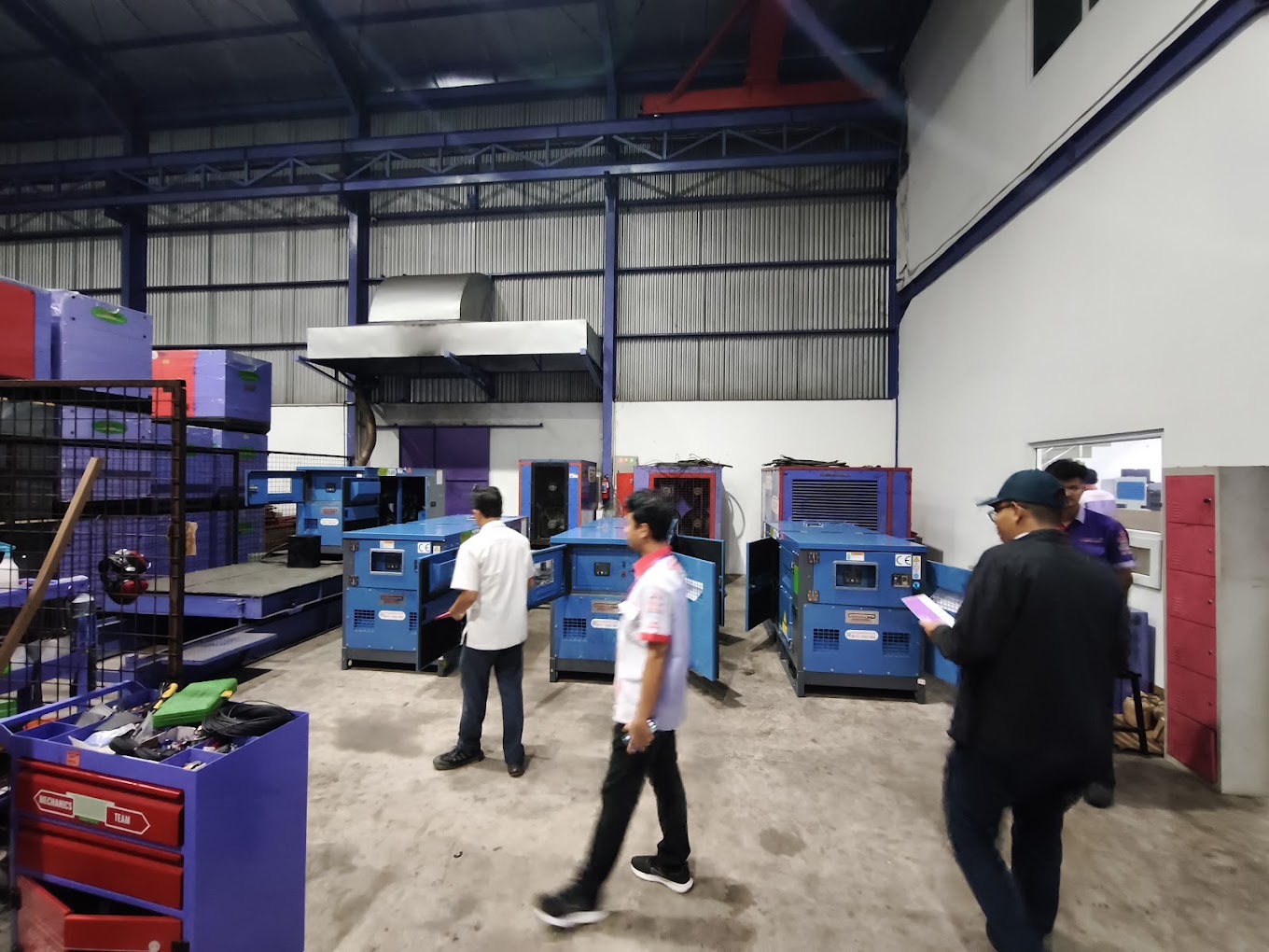 Site walk-through on the Powerline genset factory floor